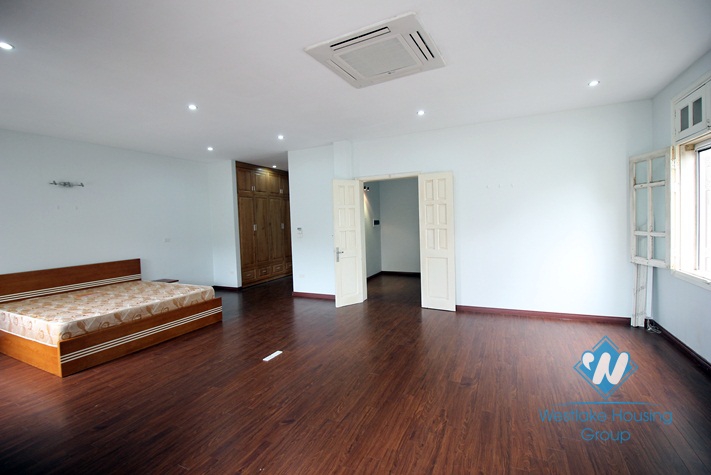 A big villa for rent in T Ciputra International Ha Noi City